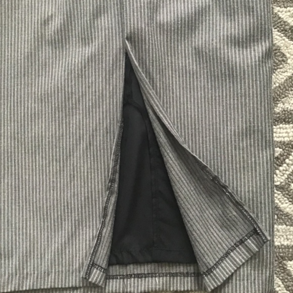 Neva (Long Tall Sally) Fitted Midi Dress - Picture 4 of 4